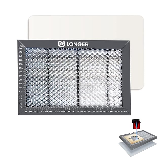 LONGER honeycomb bed in a grey frame with scales to 250 and 150 mm, a white plate behind it